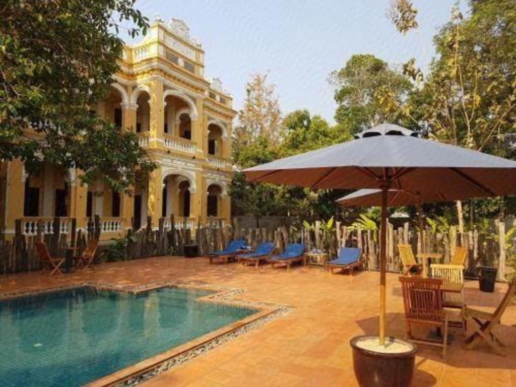 Hotel Le Relais De Chhlong Kratié Exterior foto